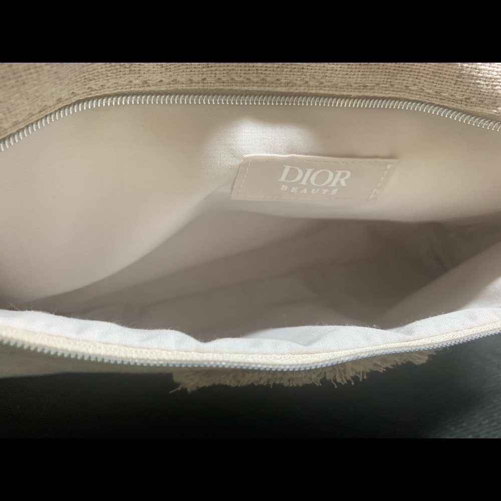 Dior Beauty Pouch with 5 ml Ja’dore Eau de Parfum - Picture 5 of 7